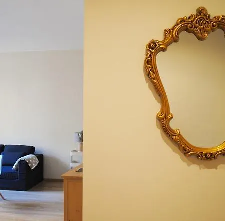 Tutto Tondo Interno 11 *